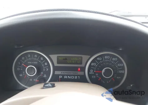 2005 Ford Expedition Eddie Bauer/King Ranch z USA, uszkodzony, nr VIN 1FMFU185X5LA40950